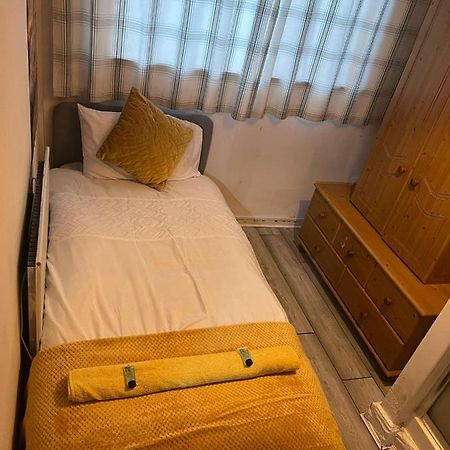 Indulge Hockley Hotel - With Free Front Parking - 10 Min Drive To Birmingham City Centre Bull Ring, Grand Central, Tesco Superstore, Primark & Commonwealth Games เบอร์มิงแฮม ภายนอก รูปภาพ