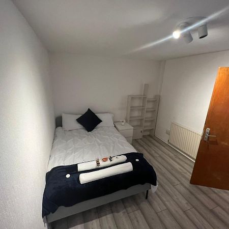 Indulge Hockley Hotel - With Free Front Parking - 10 Min Drive To Birmingham City Centre Bull Ring, Grand Central, Tesco Superstore, Primark & Commonwealth Games เบอร์มิงแฮม ภายนอก รูปภาพ