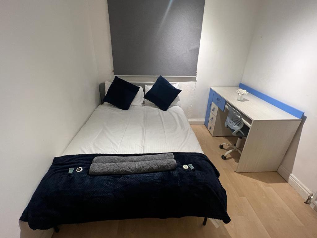 Indulge Hockley Hotel - With Free Front Parking - 10 Min Drive To Birmingham City Centre Bull Ring, Grand Central, Tesco Superstore, Primark & Commonwealth Games เบอร์มิงแฮม ภายนอก รูปภาพ