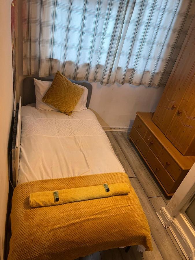 Indulge Hockley Hotel - With Free Front Parking - 10 Min Drive To Birmingham City Centre Bull Ring, Grand Central, Tesco Superstore, Primark & Commonwealth Games เบอร์มิงแฮม ภายนอก รูปภาพ