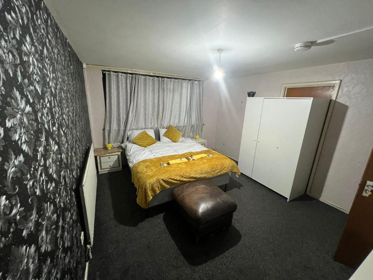 Indulge Hockley Hotel - With Free Front Parking - 10 Min Drive To Birmingham City Centre Bull Ring, Grand Central, Tesco Superstore, Primark & Commonwealth Games เบอร์มิงแฮม ภายนอก รูปภาพ